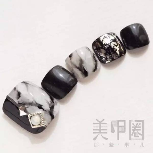 这个情人节，不做男朋友的乖乖女，只做自己的酷girl！