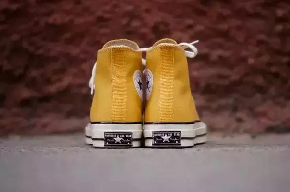 匡威的鞋怎么样才好看 (匡威几款高帮鞋型的区别)