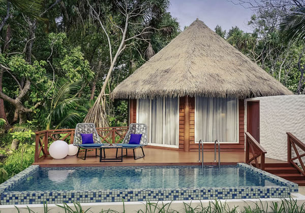 马尔代夫美居岛旅游,体验马尔代夫水屋