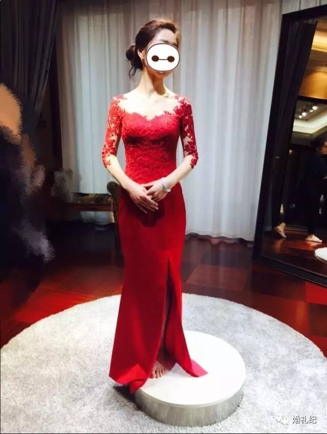 太瘦婚纱撑不起来?她们试完10家店,发现这3个款式最遮骨头