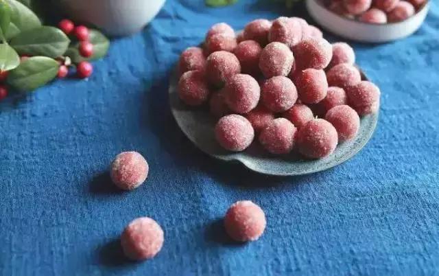 今天下午4点的时候，我打开了我的零食小金库