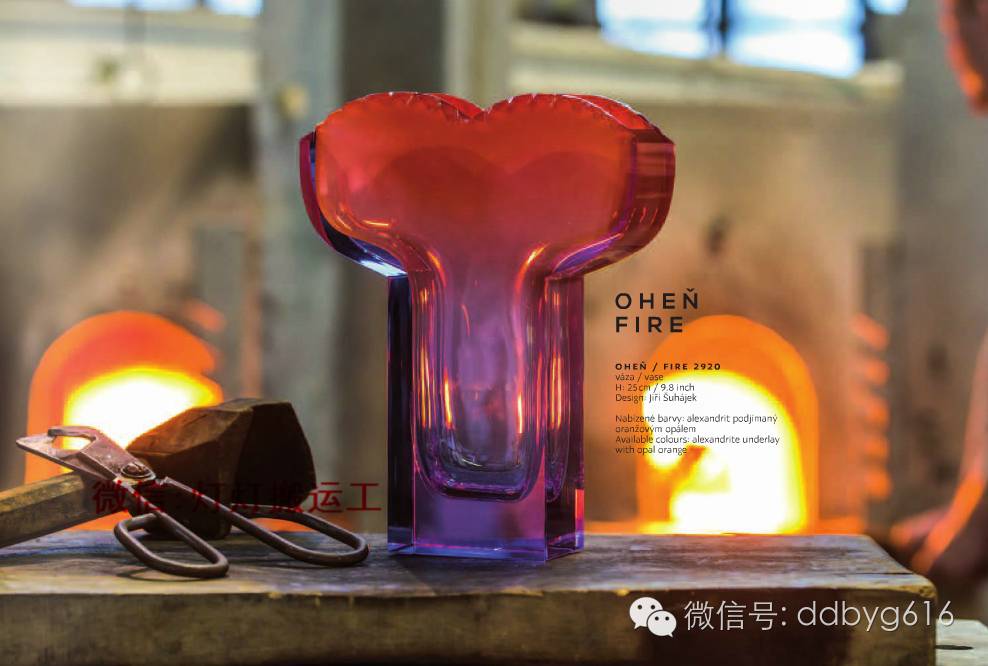 精美玻璃艺术品,精美水晶玻璃瓶