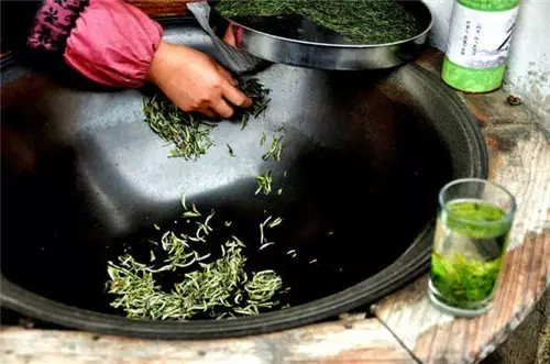 安徽宏村古镇有什么好吃的,黟县宏村旅游必备美食有哪些