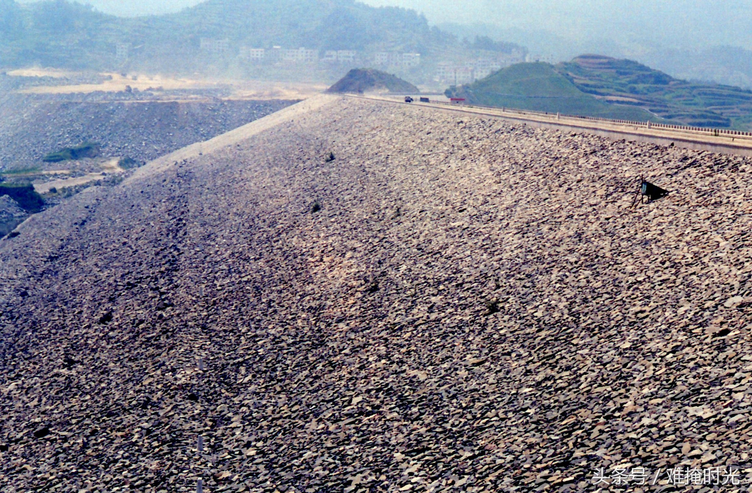 长江三峡水利枢纽工程,长江三峡水利枢纽工程简介
