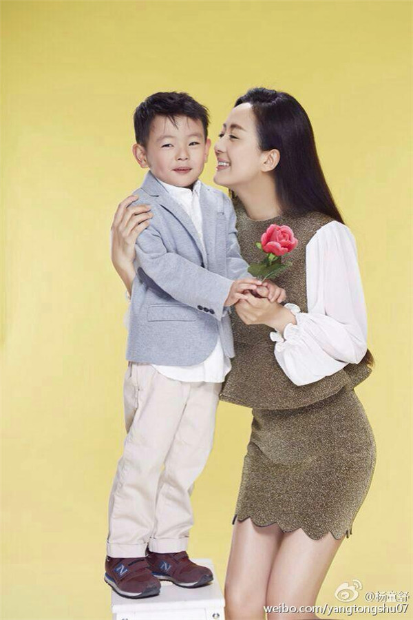 至尊红颜贾静雯与赵卓吻戏,至尊红颜贾静雯和杨童舒