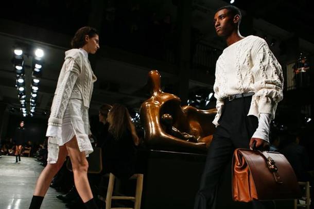 burberry2017春夏时装周,burberry时装周视频