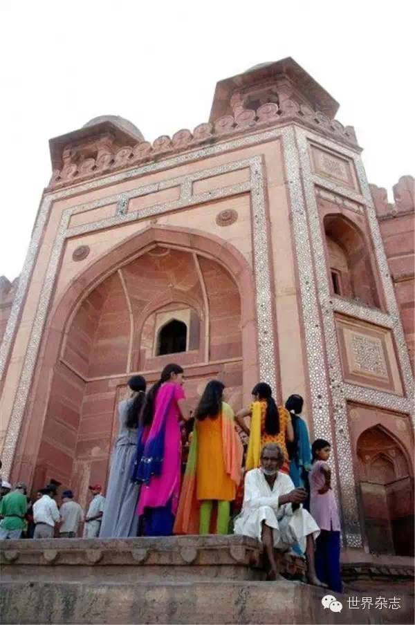 这个免签邻国最近因为一部电影又火了,简直美到逆天!