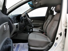 奇瑞风云2三厢和悦翔哪个好,奇瑞风云2是合资车吗