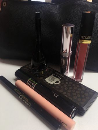 超简单彩妆妆容搭配男生,日系妆容配什么好看男生