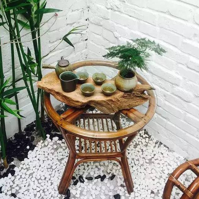 外国小鲜肉只花400元竟然租到了北京二环的房子,然而刚拿到房子的瞬间却差点哭了出来