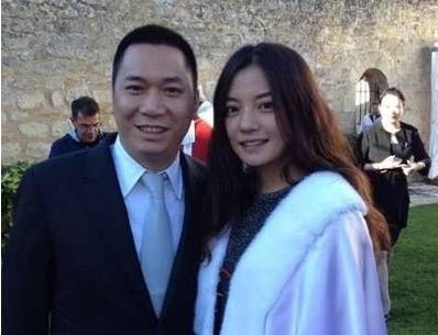 赵薇空手套白狼赚了多少,赵薇空手套白狼事件赚了多少钱