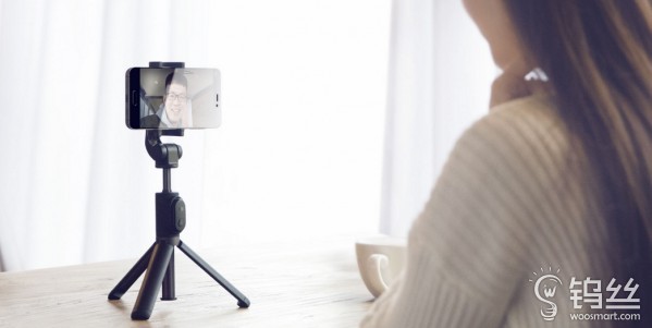 地表最强自拍杆?小米89元新品功能超乎你想象