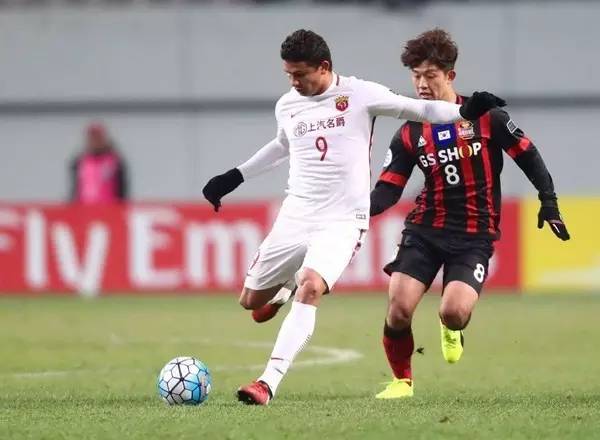 历史中韩足球比分差距,现在韩国和中国的足球到底谁更强