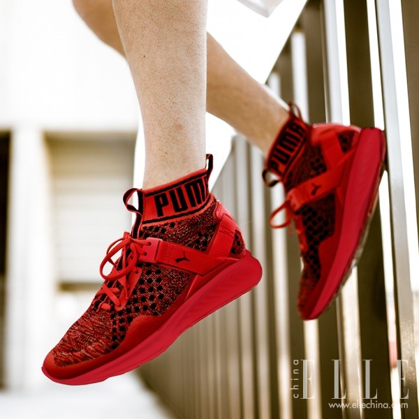 这是球鞋还是袜子……恕我可能不懂时尚