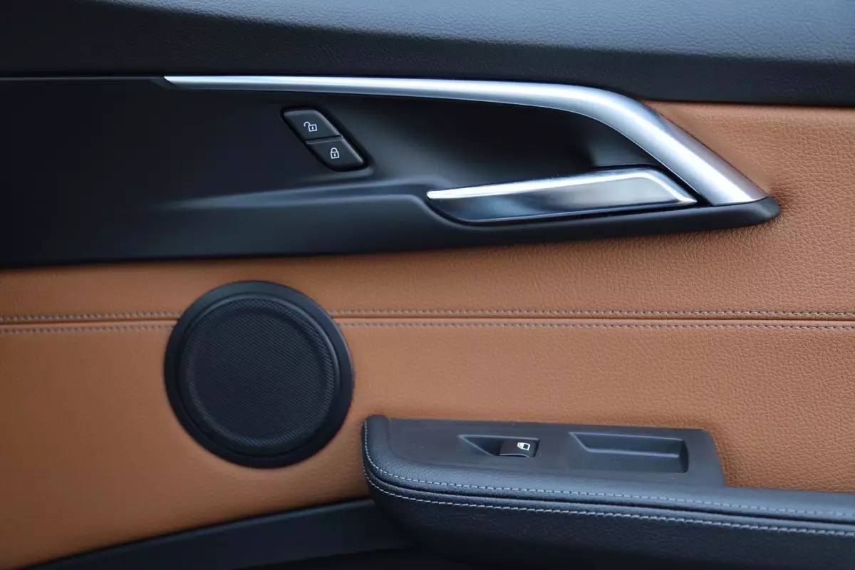 全新bmwm2全方位测评,试驾bmw1系