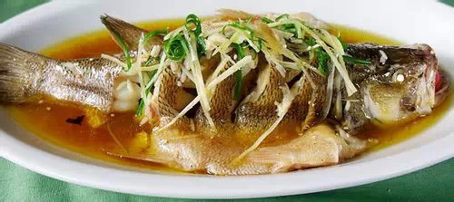 煎鱼不粘锅烧鱼不碎的秘诀是什么,煎鱼不粘锅不碎的技巧窍门