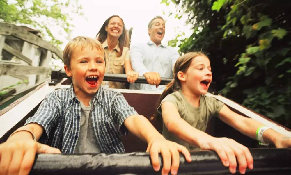 逛老街、扔斧头、高空行走!这样的多伦多,你爱吗?