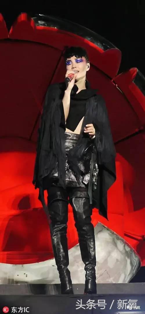 邓紫棋皮裤和别的女星对比,邓紫棋皮裤大盘点