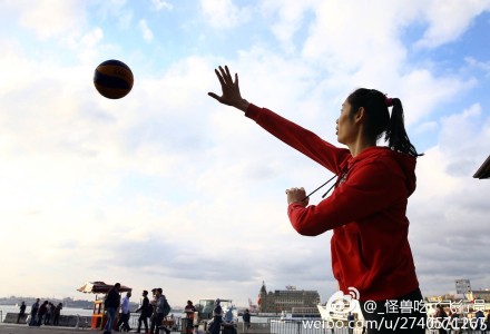 朱婷重返欧冠赛场迎首胜,朱婷率队霸气逆转对手