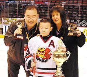 英达为什么往国外转钱被罚款,英达在美国逃税事件