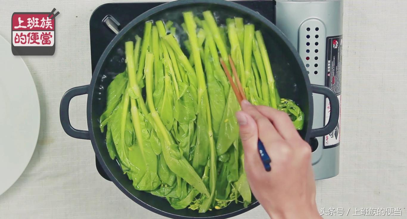 炒青菜太油了,为什么炒青菜那么多水