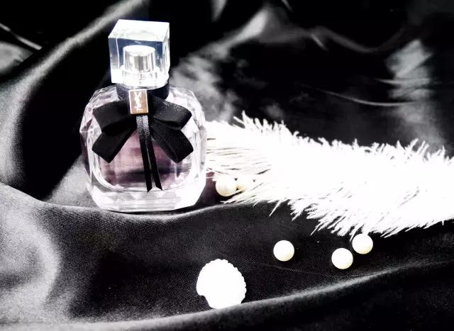 ysl斩男色如何拯救,ysl斩男色和银管