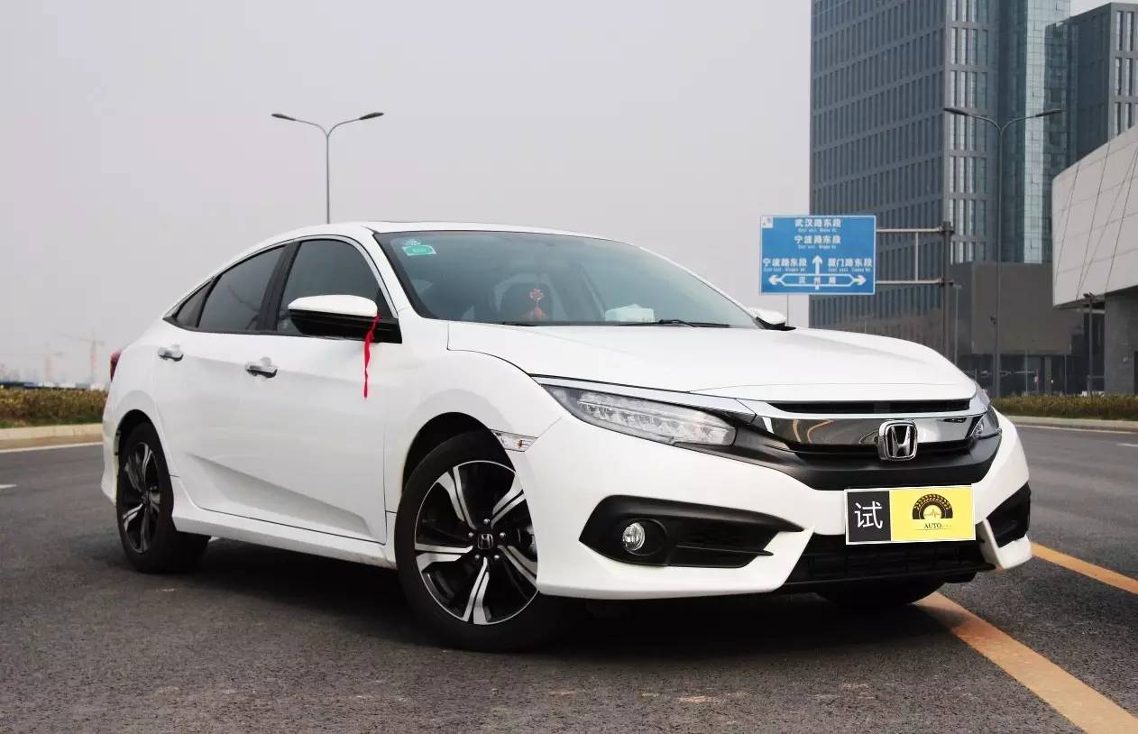 新款思域值不值得入手,17万买思域次顶配值得吗