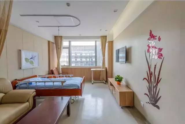 涓婃捣鐭ュ悕鑲跨槫涓撳鎵窞涔夎瘖,涓婃捣鑲跨槫鍖婚櫌涓撳鍦ㄧ嚎