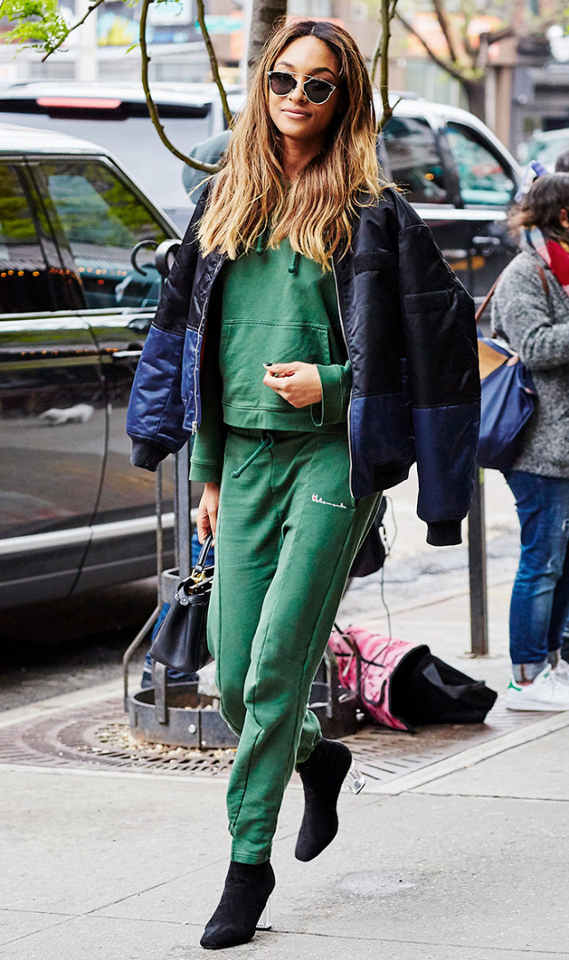 称霸三月换季时就用帽衫+Everything