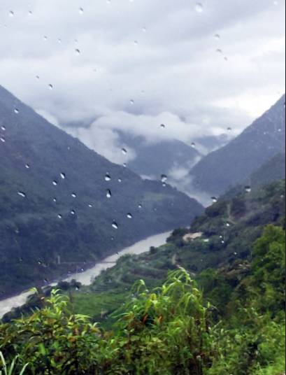 不被蚂蟥咬一次，怎能算走过墨脱｜徒步墨脱大结局