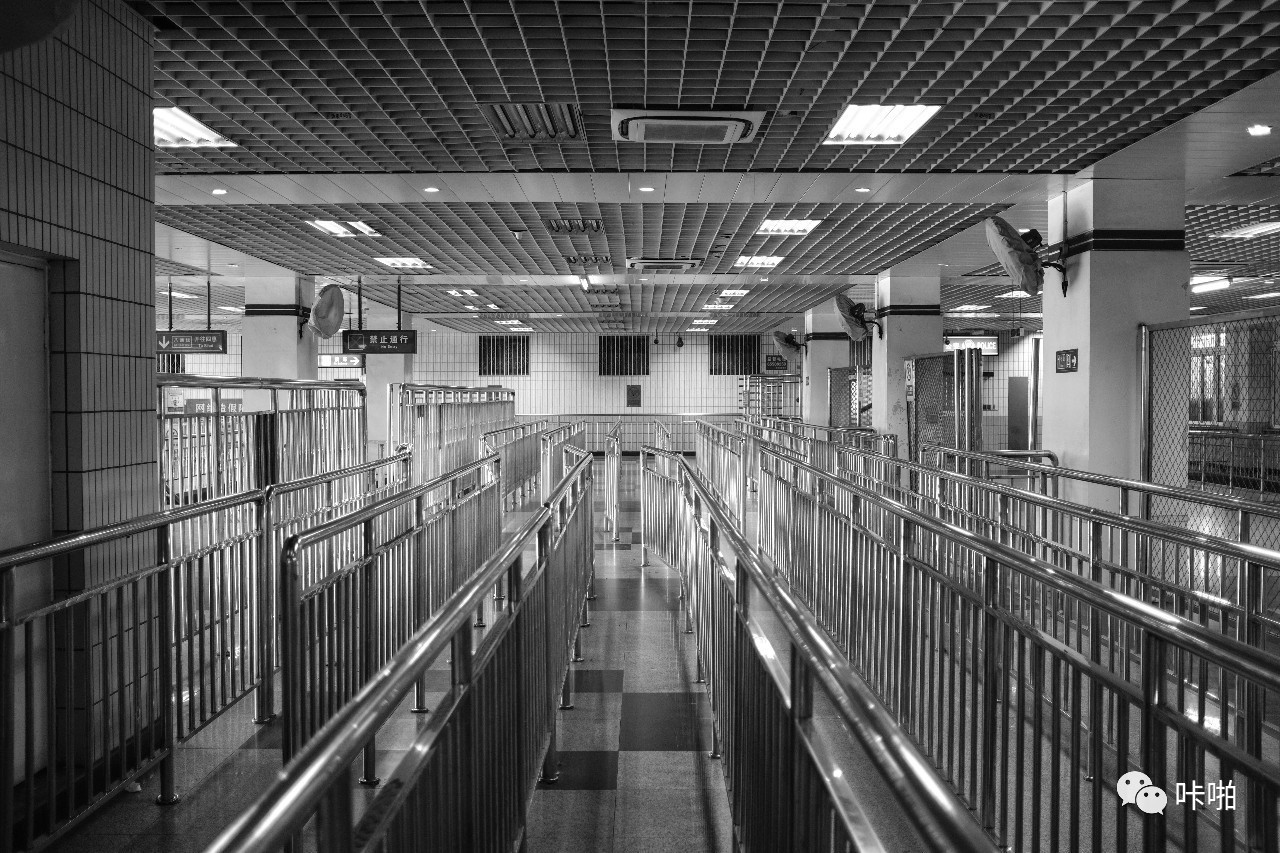 便携定焦终焉之章——FujifilmX100F点评