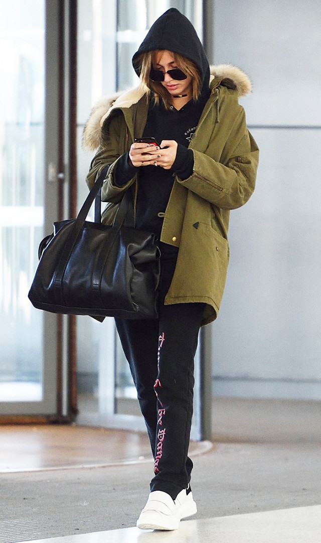 称霸三月换季时就用帽衫+Everything