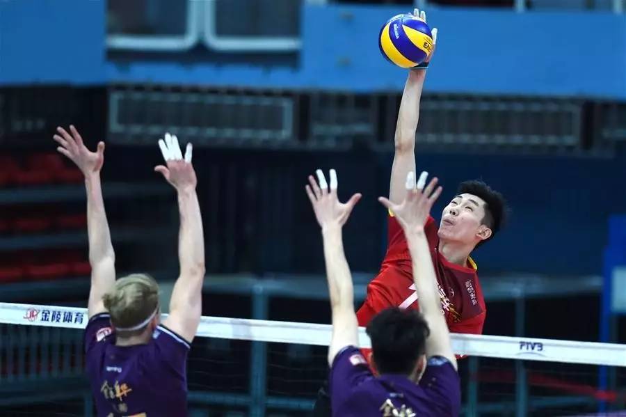 男排小伙子们！没关系，咱们上海见！