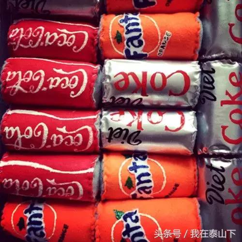 英国姑娘专门卖“假货”(针织品)的便利店