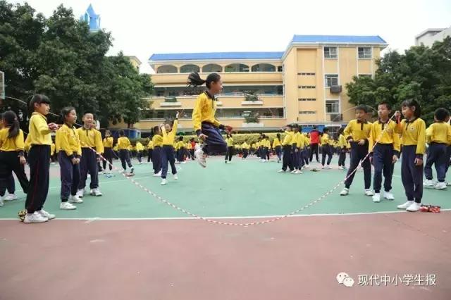 白云区小学大课间展示,白云七中大课间