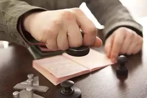 不给小费被打,入境不给小费被刁难该怎么办