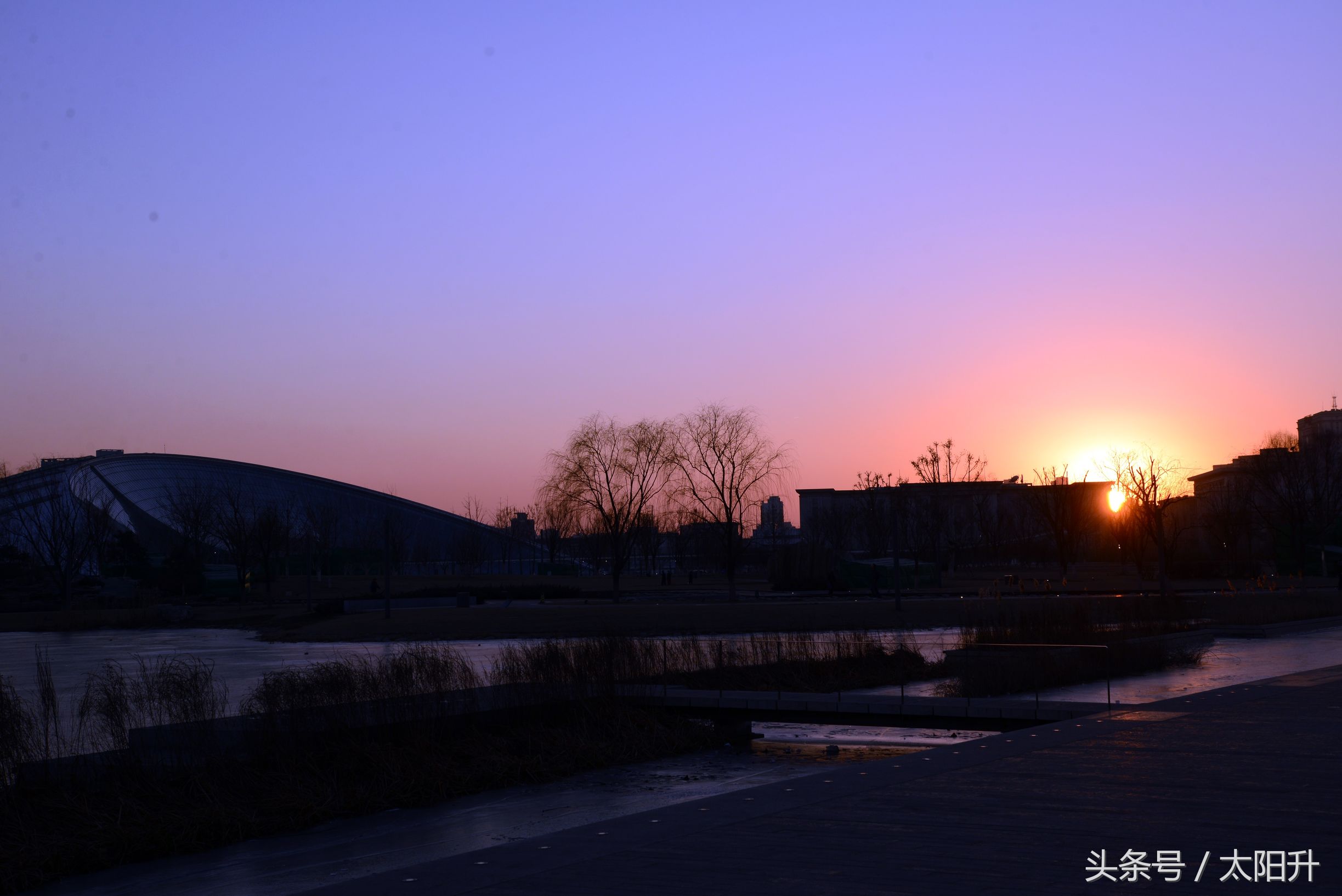 天津文化中心银河夜景,天津文化中心银河广场