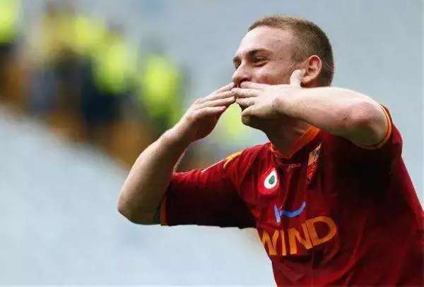 永恒队副——“大师兄”德罗西