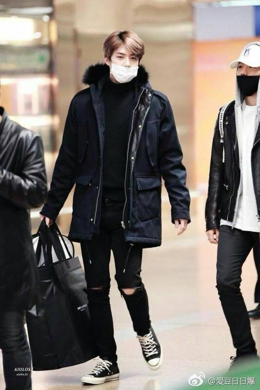 吴世勋代购时刻,吴世勋中国杂志代购