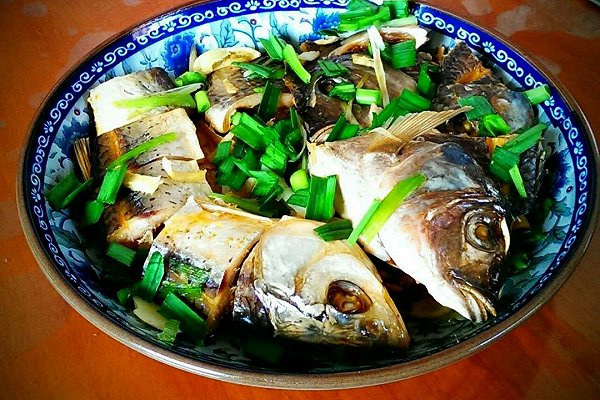 已经蒸出来的咸鱼太咸了怎么办,咸鱼怎样做不柴而且好吃