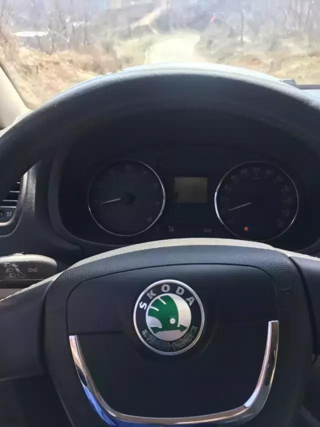 5.7万公里2018年出厂斯柯达晶锐,二手车斯柯达晶锐选什么版本