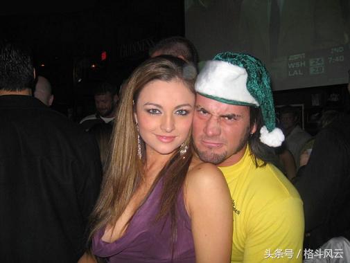 wwehhh夫妇vs隆达罗西,wwe2015年cm朋克