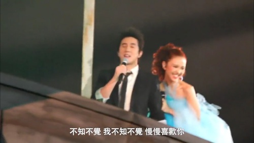 薛凯琪和房祖名颁奖,薛凯琪为何对房祖名情有独钟