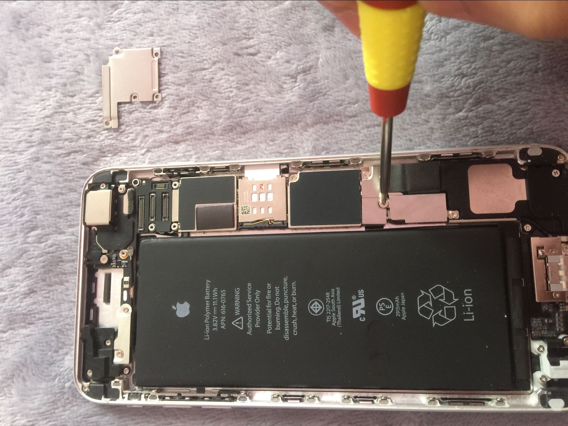 iphone6sp换电池和屏幕,iphone6换后置摄像头多少钱