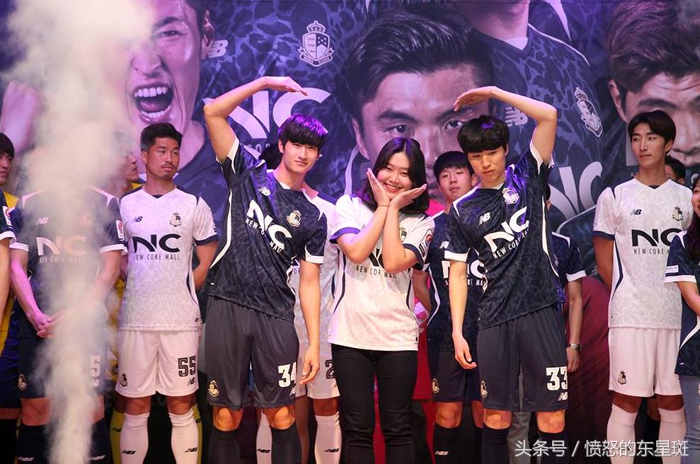 中日韩足球的差距为何越来越大,中韩足球的较量与反思