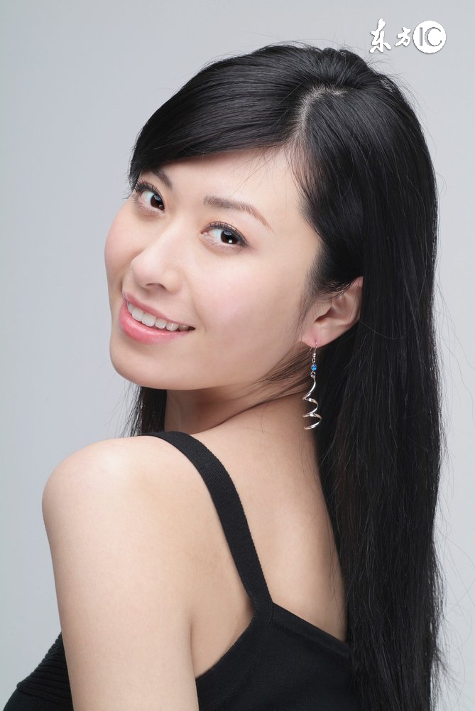 打耳洞的地方一直流脓怎么办,女生刚打完耳洞需要给她准备什么