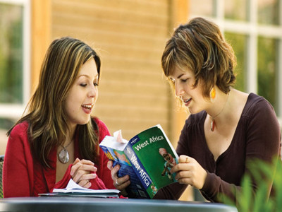 2021年申请英国杜伦本科预科,英国本科留学预科条件