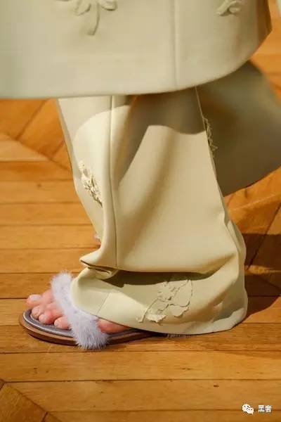 valentino2021秋冬时尚系列,valentino秋冬系列