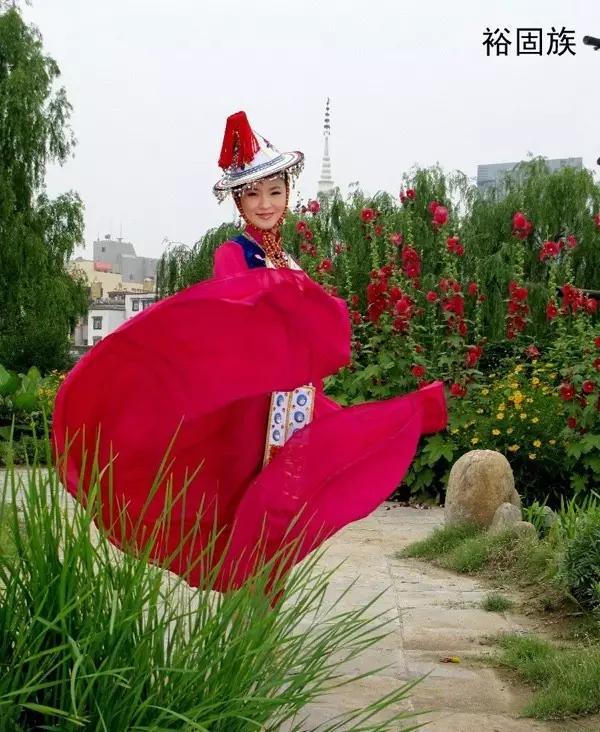 56个民族服饰的视频,56个民族男士服饰