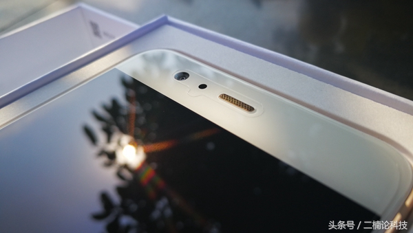 华为p10钻雕蓝后盖原厂,华为p10钻雕蓝陶瓷白哪个好